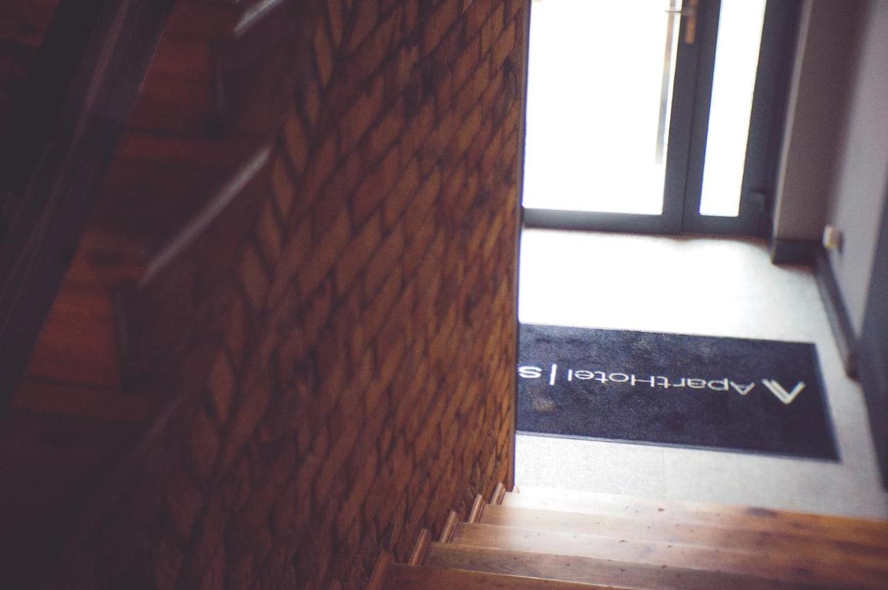 Apartsuites I Sorau ジャリ エクステリア 写真 Entrance to the apartment