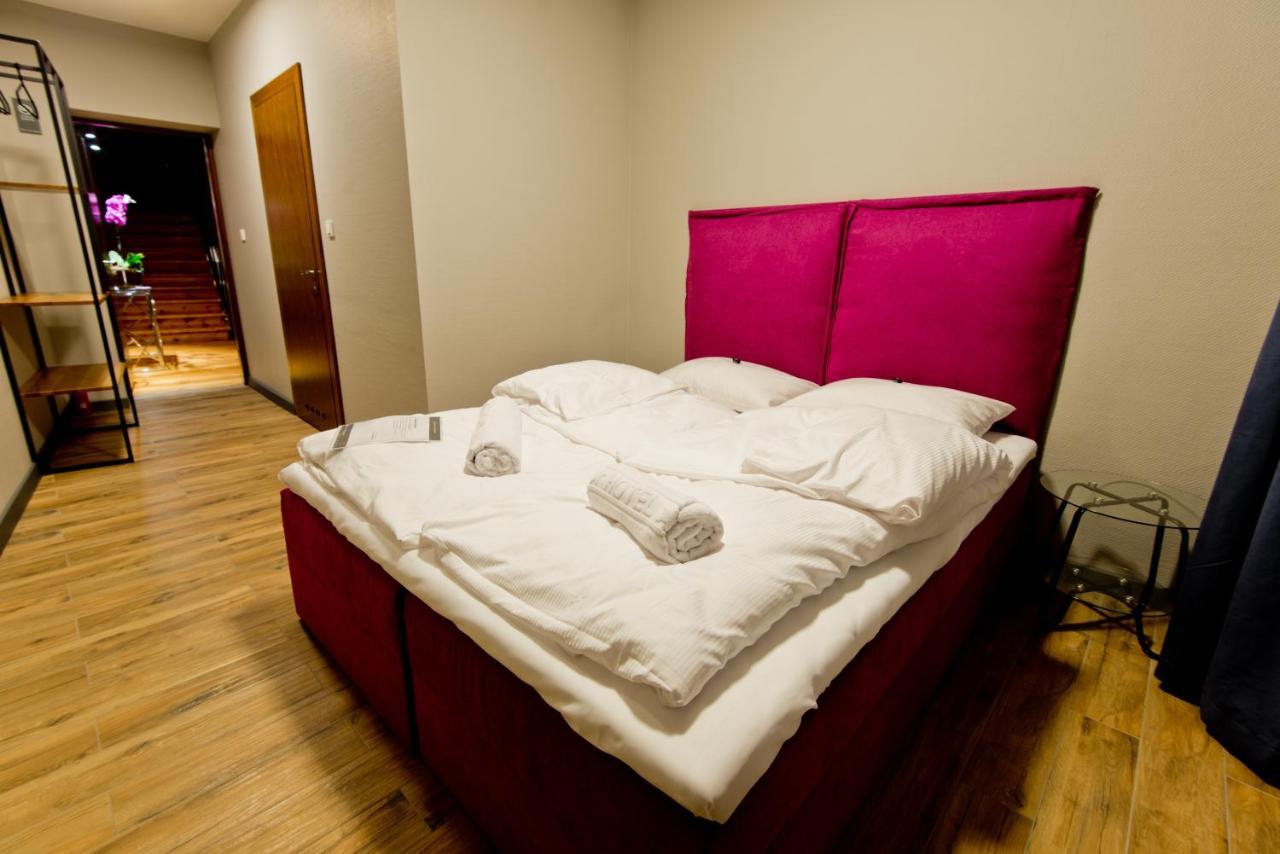 Apartsuites I Sorau ジャリ エクステリア 写真 A room at the hotel
